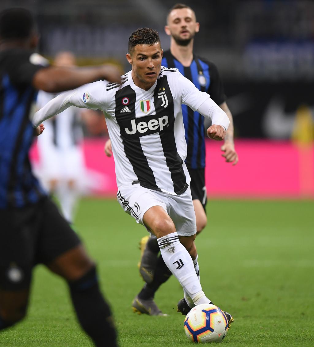 约基奇单节7中7怒砍19分，掘金单节轰下40分（约基奇单节7投全中砍下19分，掘金一节轰出40分）