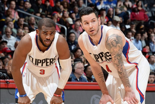 围绕着莱万与凯恩的转会传闻大家觉得拜仁会同意吗？（莱万与凯恩转会传闻发酵，拜仁会放行吗？）